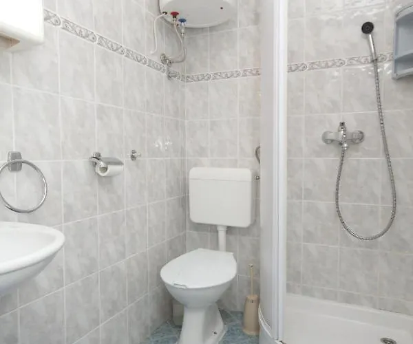 With A Parking Space Vrsar, Porec - 7129 아파트 브르사르